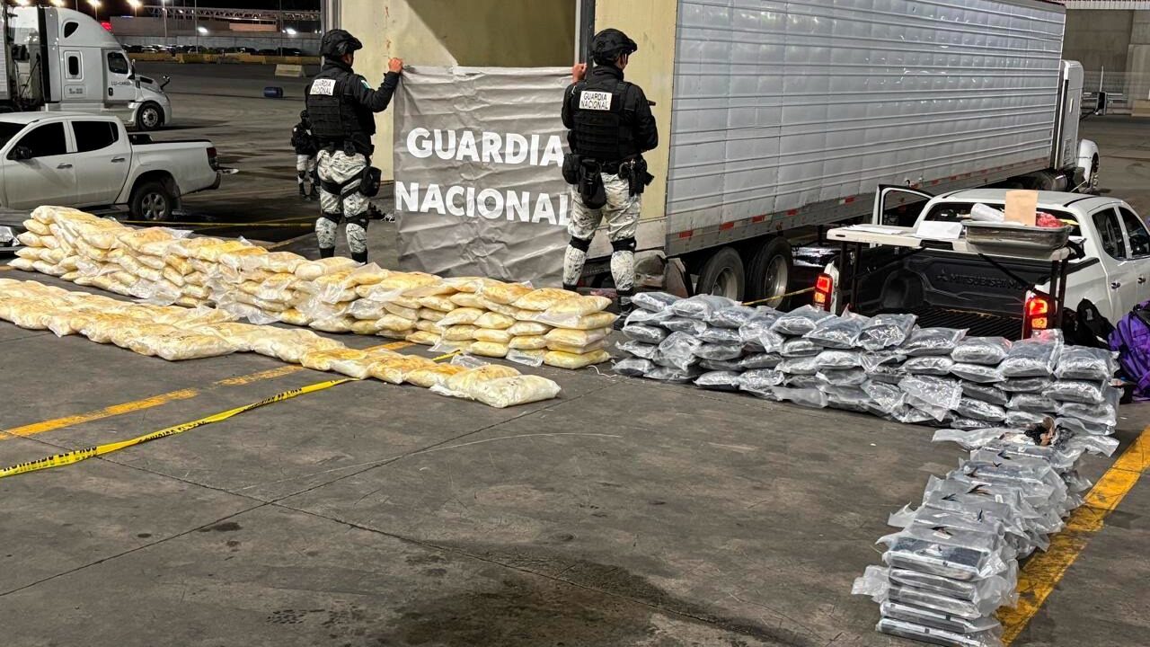 Casi 2 toneladas de droga ocultas en decoraciones: decomiso histórico en Tijuana