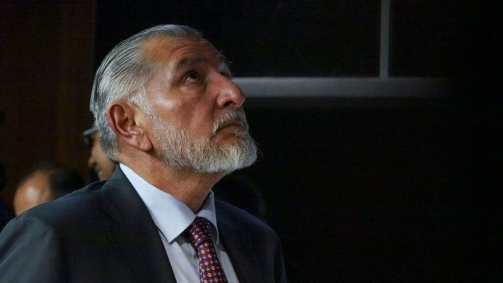 Adán Augusto López defiende ingresos por más de 78 millones de pesos
