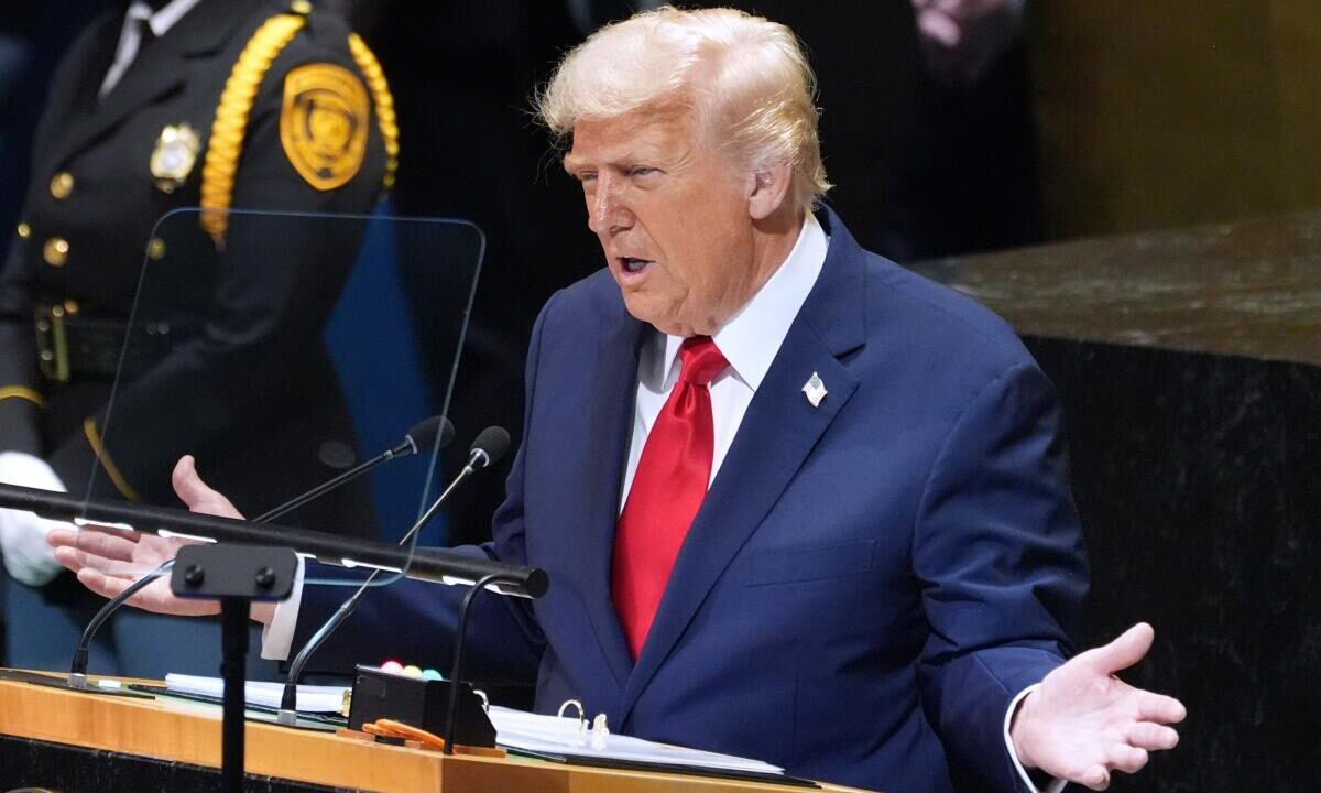 Donald Trump amenaza con imponer un arancel del 100% a las películas extranjeras para “proteger a Hollywood”