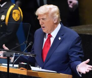Donald Trump amenaza con imponer un arancel del 100% a las películas extranjeras para “proteger a Hollywood”