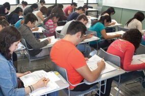 México, entre los países que menos invierten por alumno en educación según el reporte de la OCDE 2025