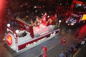Ciudad Juárez brilla con la Caravana Coca-Cola