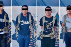 Detienen en Nuevo León a cuatro sujetos que repartían juguetes con la leyenda del Cártel del Noreste a niños, en un operativo exitoso contra el crimen organizado
